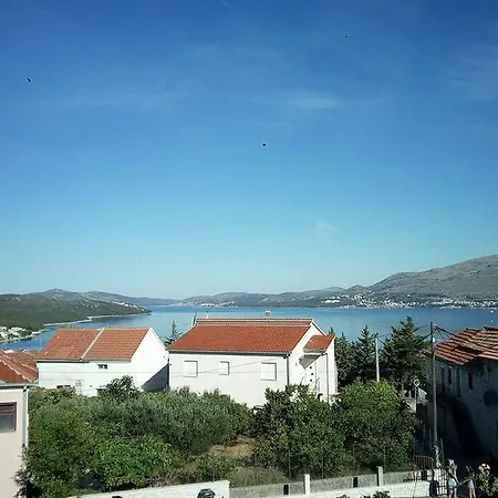 Apartment Vranjic *